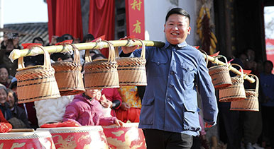 安徽歙縣：“村T”迎新年